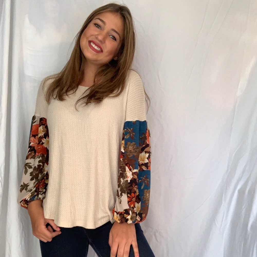 Floral sleeve top